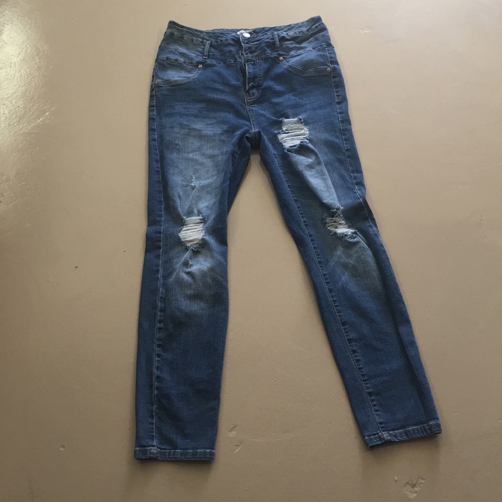 High waisted jeans